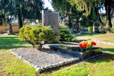 Memorial plaques and stones