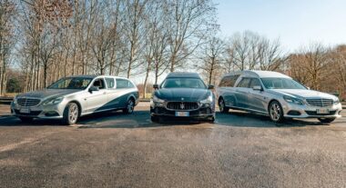 Hearses and funeral carriages