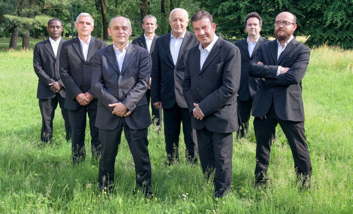 Nebulonghi_Gruppo-5-band